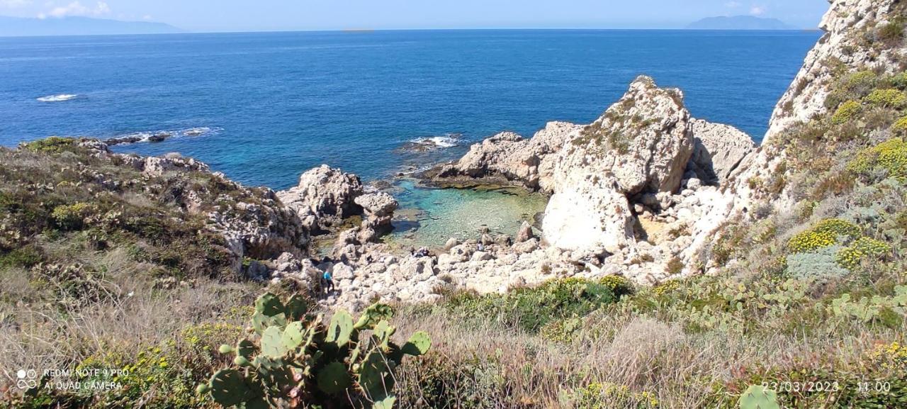 La Casa Del Nonno Bed and Breakfast Milazzo Exterior foto